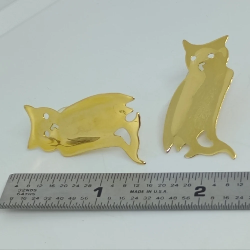 * 1997 Carlton Ridge signed Sutton Hoo gold tone owl earrings